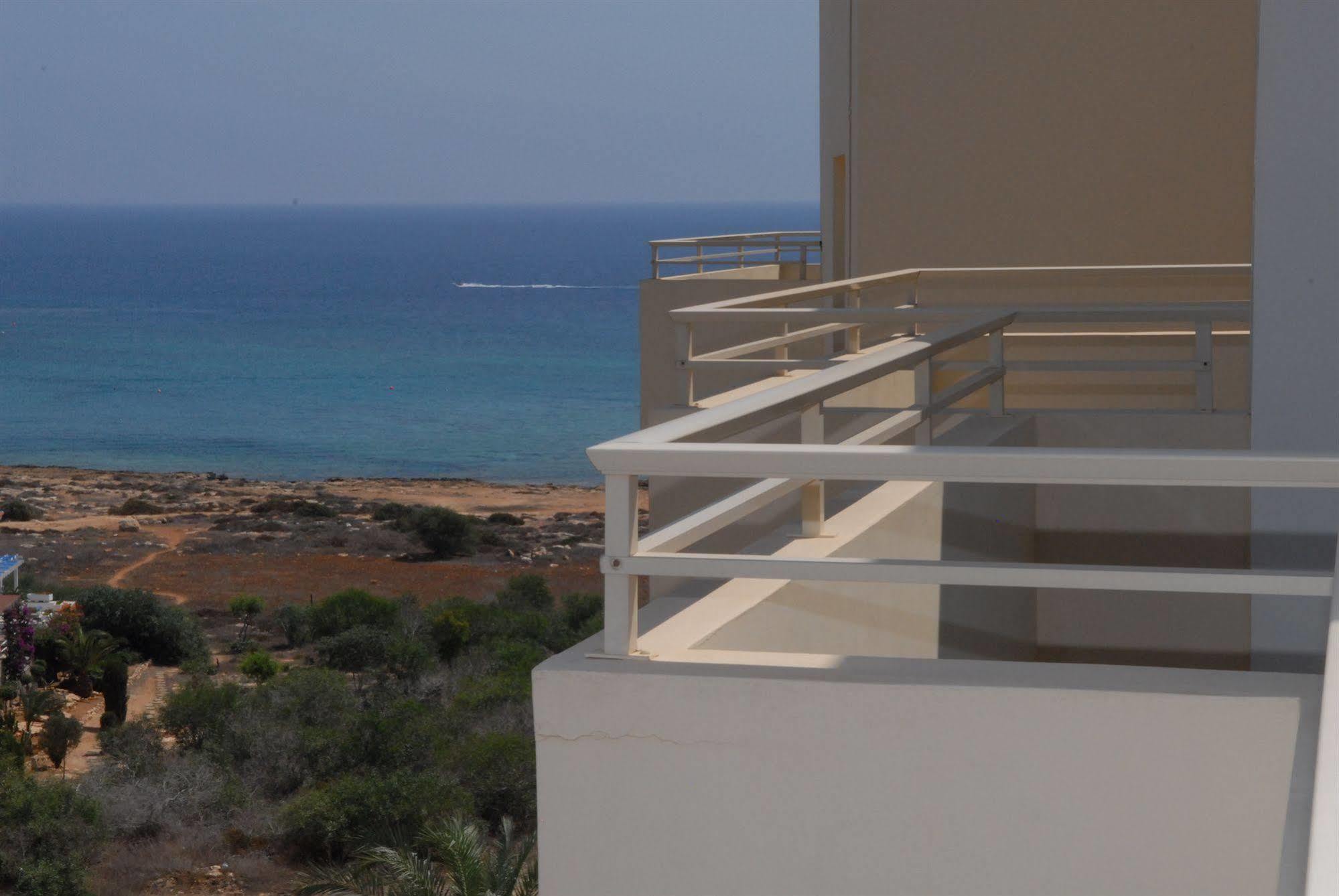Iris Beach Hotel Protaras Esterno foto
