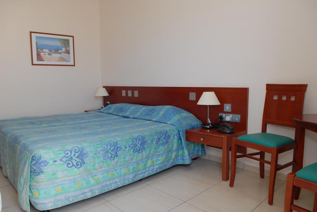 Iris Beach Hotel Protaras Camera foto